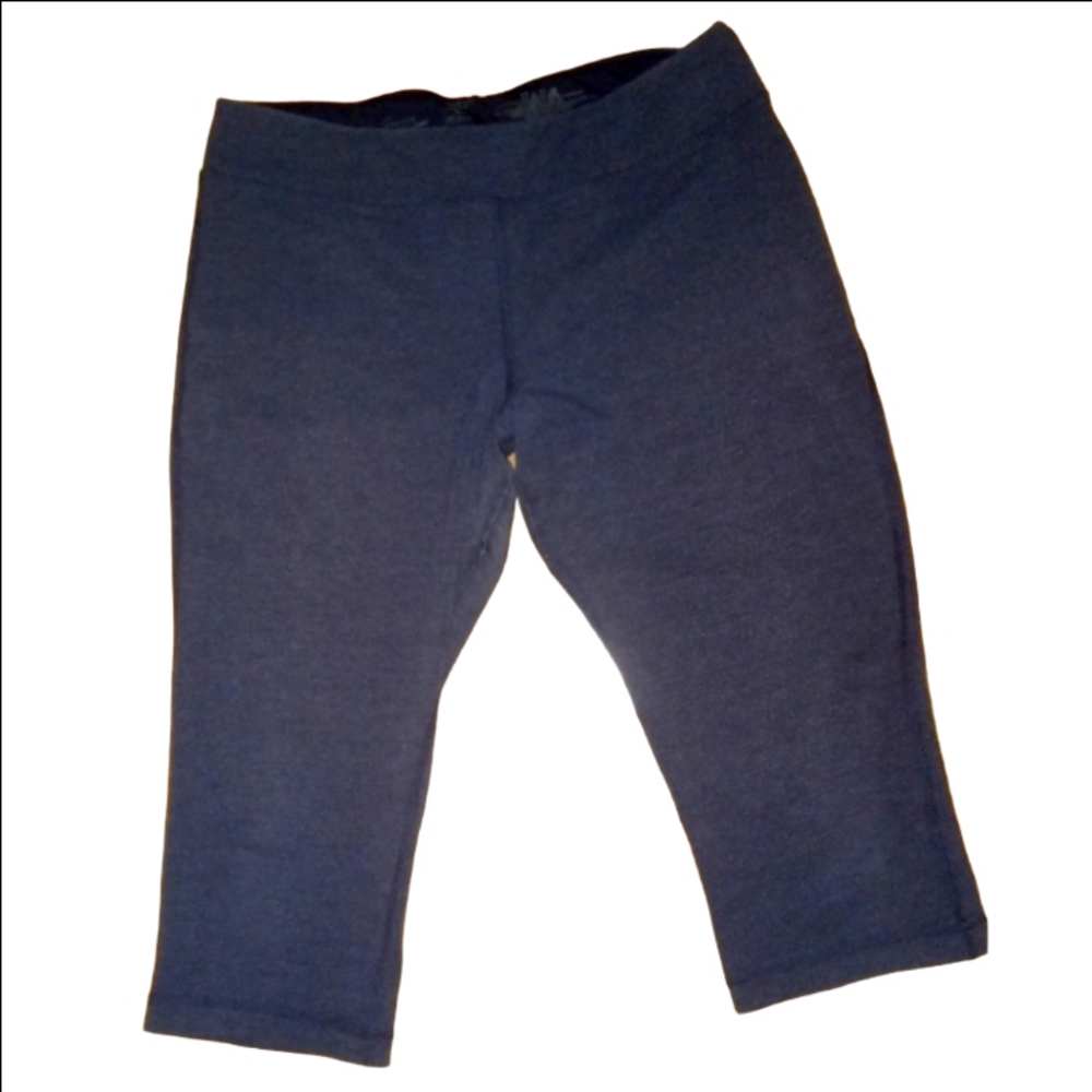 #3. Athletic Works Blue Cropped Leggings